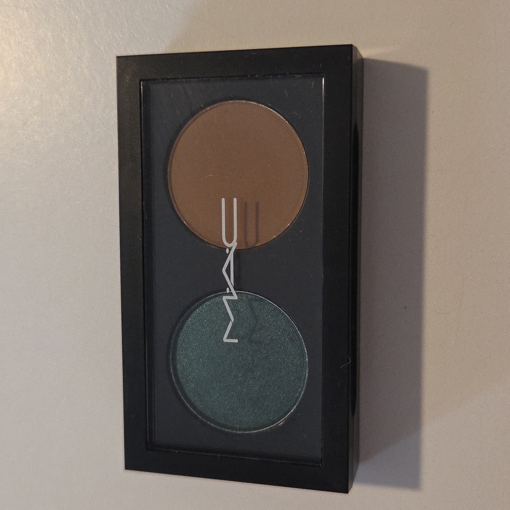 MAC DOUBLE FEATURE 4 Eye Shadow x2 | Limited Edition